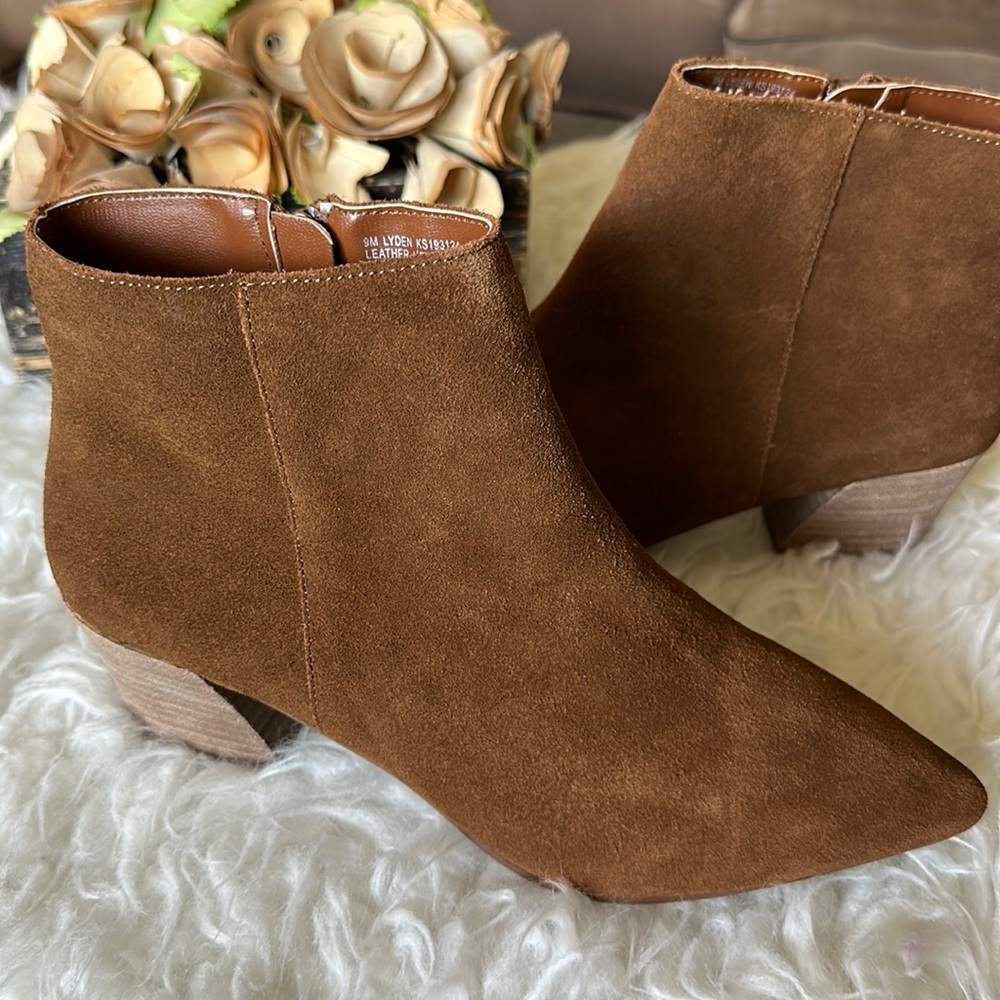 Kensie Lyden Brown Pointy Toe Suede Ankle Bootie Chunky Heels NWOB